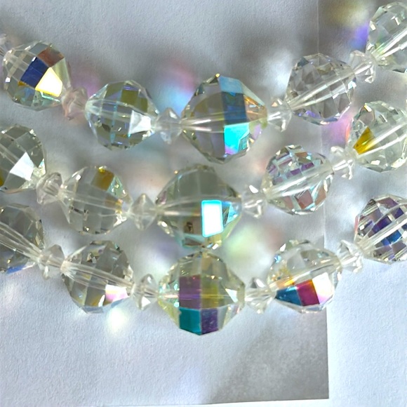 Beautiful vintage large 3 stranded crystal necklace Approx hang length 1… - Picture 5 of 8